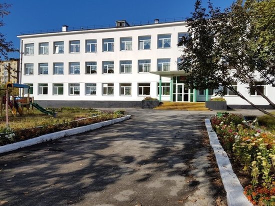 Школы в Магаданской области продолжают закрываться из-за коронавируса