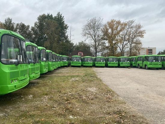 Еще 44 новых автобуса появилось в Псковской области