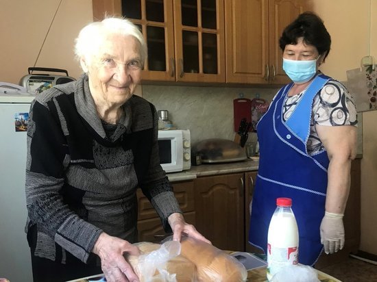 Жителям Якутии старше 65 лет запретили ходить на работу из-за пандемии