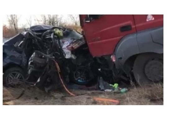Семья из Алтайского края погибла в ДТП в Волгограде