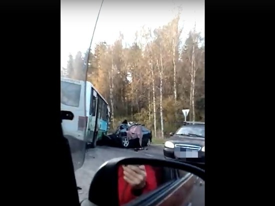 В Тверской области произошло ДТП с участием автобуса, один человек погиб