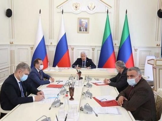 Глава Дагестана за штрафстоянки во дворах чиновников