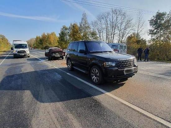 Под Рязанью «четверка» врезалась в «Рендж Ровер»
