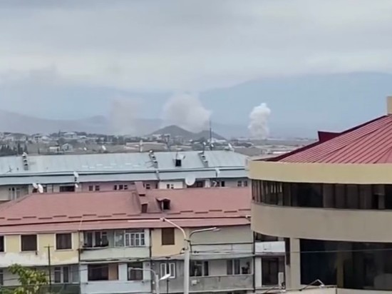 СМИ: по карабахскому Степанакерту ведется артобстрел