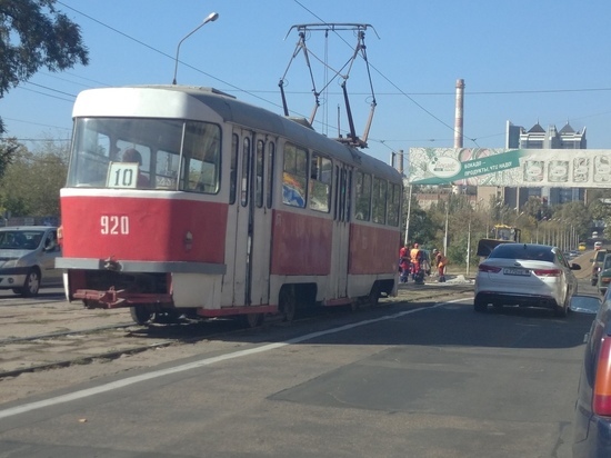 В центре Донецка идет ремонт трамвайных путей