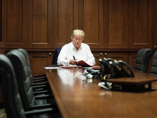 СМИ заявили о жульничестве заболевшего коронавирусом Трампа