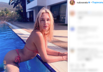 Откровенное фото Рудовой в крошечном бикини восхитило пользователей Сети