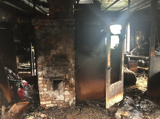 За сутки смоленские пожарные дважды тушили жилые дома