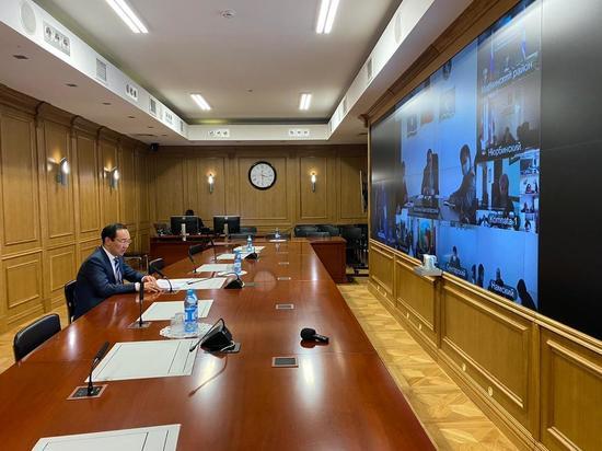 Айсен Николаев призвал к ответственности глав муниципалитетов Якутии