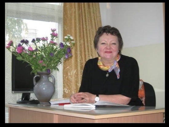 Преподаватель гимназии №42 в Барнауле Тамара Дронова умерла в коронавирусном госпитале