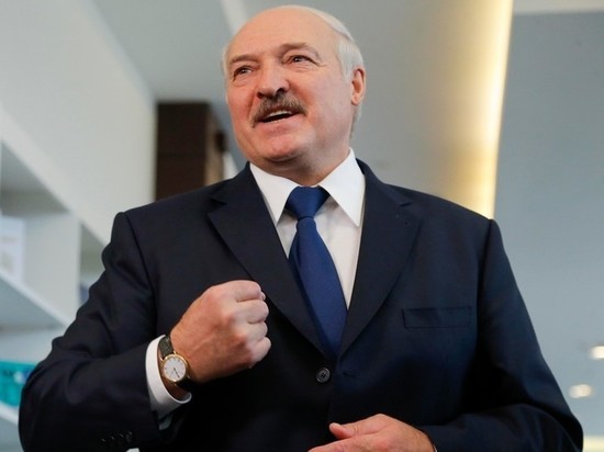  Лукашенко напомнил протестующим про коронавирус: "Хотят болеть - пусть болеют"