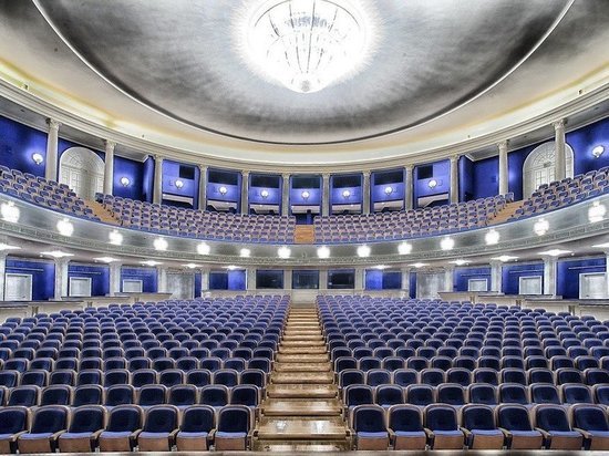 Кузбассовцы могут вновь наслаждаться работой театров и кинотеатров