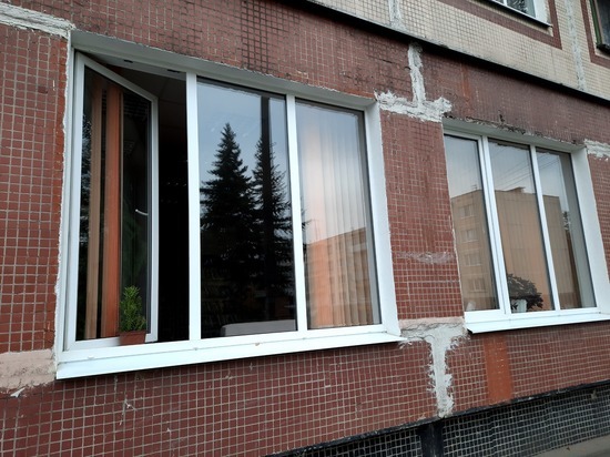 "Дома +30, пот градом!" - Псковичи открывают окна настежь