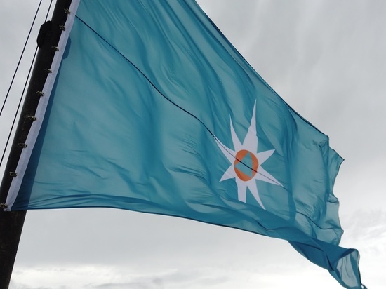 Флаг МЧС впервые водрузили на метеомачту Обнинска