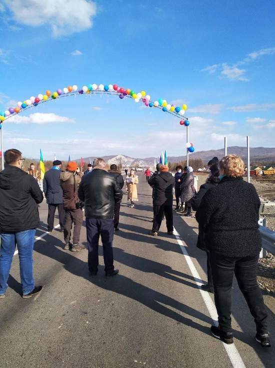 В Бурятии из-за открытия новой дороги жители села опоздали на работу