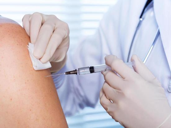 Что испытали хабаровские медики после введения вакцины от COVID-19