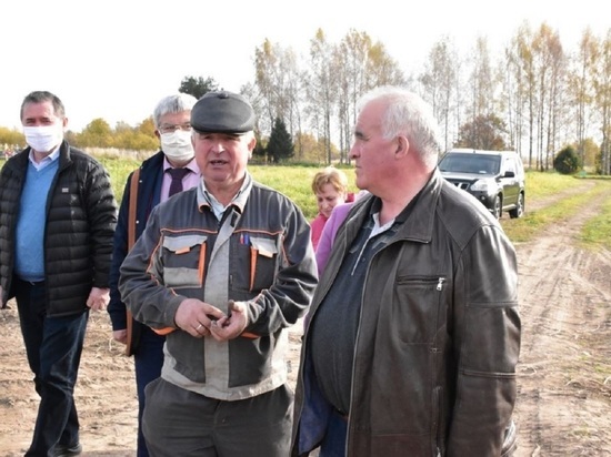Итоги визита костромского губернатора Сергея Ситникова: «Землю тем, кто пашет, а дорогу тем, кто доит»