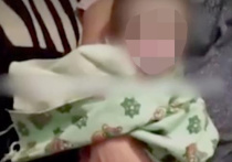 На Урале мать полгода держала новорожденную дочку в шкафу, пишет Mash