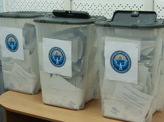 В Кыргызстане назначат новые выборы в парламент
