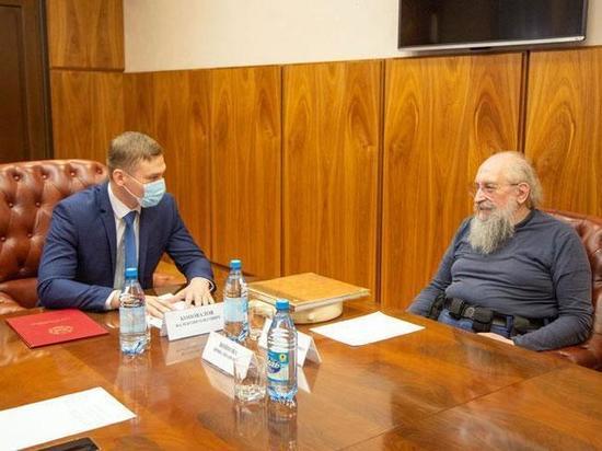 Глава Хакасии и Анатолий Вассерман сходятся во мнении, что будущее за социализмом