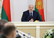 Президент Белоруссии заявил, что спас жизнь своей оппонентке
