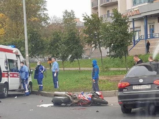 Мотоциклист пострадал в ДТП с "Газелью" на Стачек