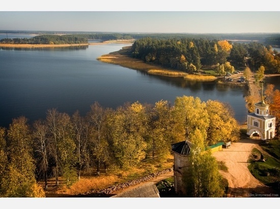 Озеро в Тверской области остается самым популярным местом отдыха
