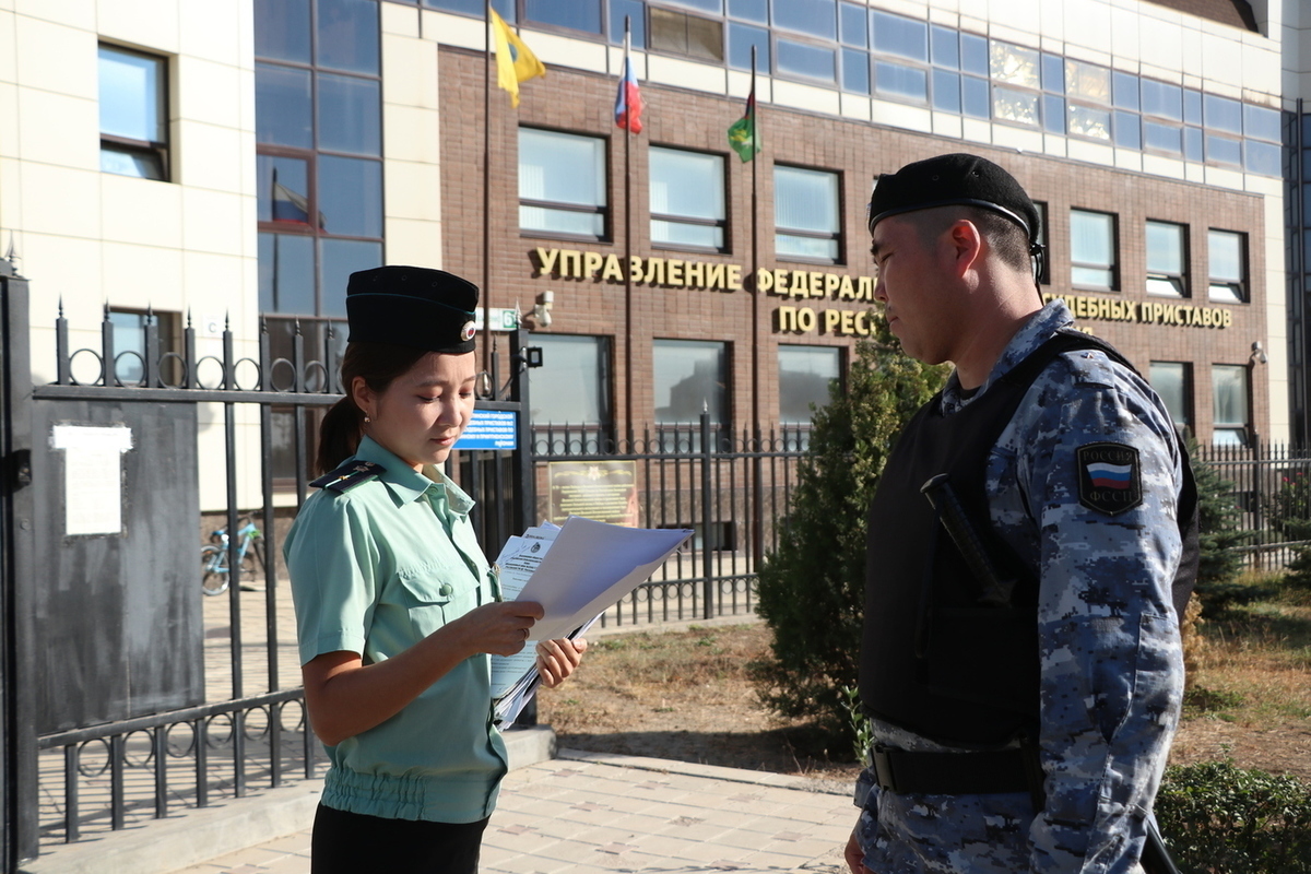 Судебные приставы Элиста. УФССП по Республике Калмыкия здание. УФССП Калмыкия пресс служба. Судебные приставы Элиста 2014 год.