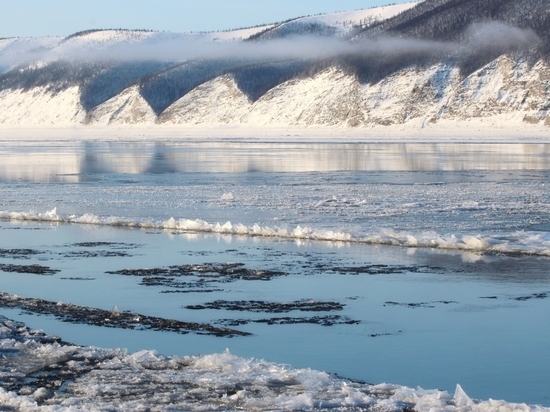 На реках Якутии продолжаются снижение уровней воды и ледостав