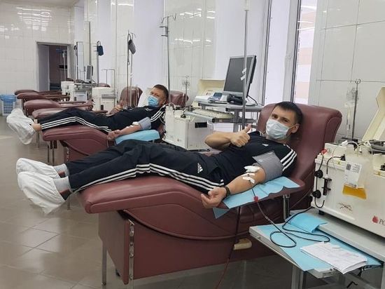Кузбассовцев, перенесших COVID-19, призывают стать донорами плазмы