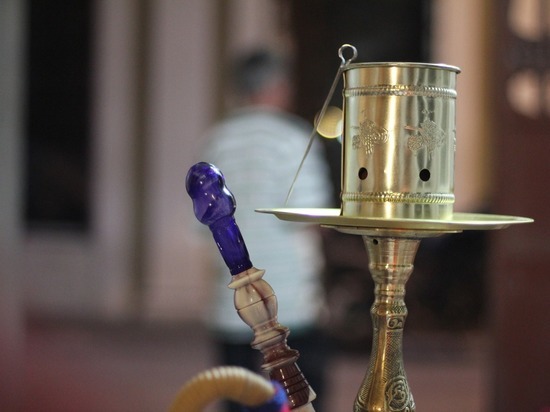 Нелегальную кальянную на Патриарших прудах опечатали