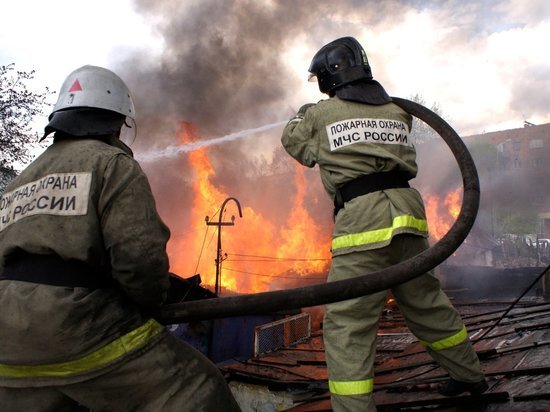В Хакасии накануне горели два частных дома и автомобиль