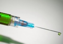 Ирине Переладовой сначала первой поставили начальную дозу вакцины от ковида