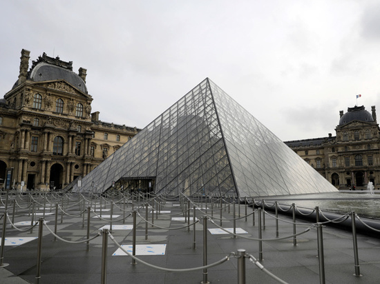 Новые правила разделили народ на два лагеря