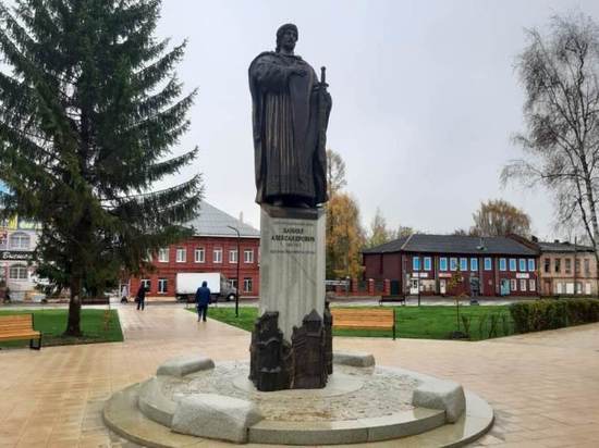 В Данилове завершили благоустройство Советской площади