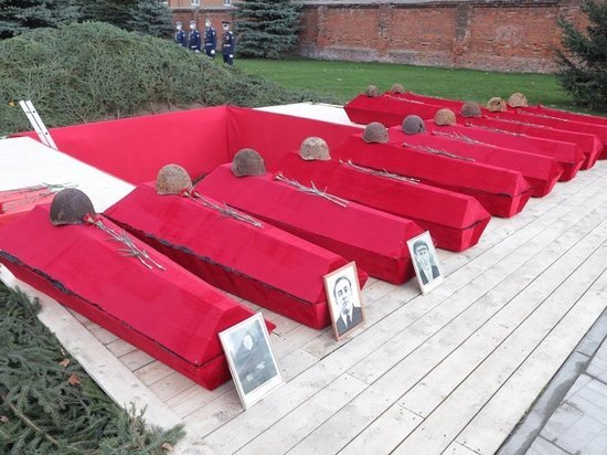 Война продолжается: на Всехсвятском кладбище в Туле предали земле останки 92 бойцов