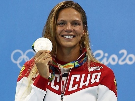 Российская шестикратная чемпионка мира попросила выбрать лучшее фото в лифчике