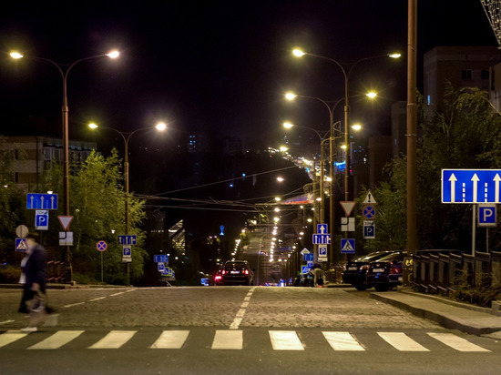 ГАИ ДНР рекомендует использовать пешеходам светоотражающие элементы