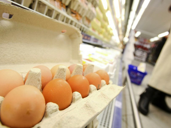 Вспышка птичьего гриппа в Буе аукнулась "дефицитом" яиц в соцсетях