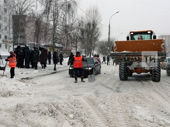Дорожные службы Казани перешли на зимний режим работы