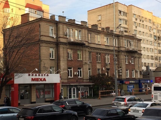 В Саратове начали ремонтировать первое здание, построенное при советской власти