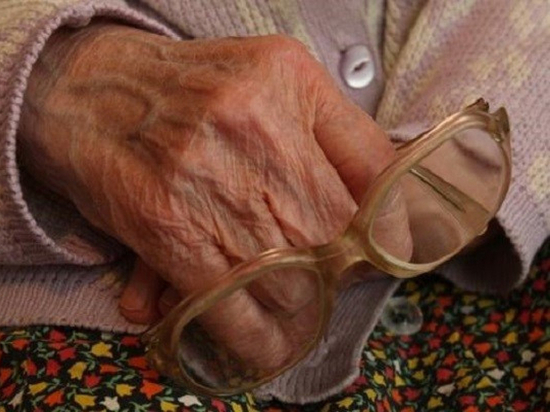 Двое молодых сахалинцев ограбили слабовидящую пенсионерку