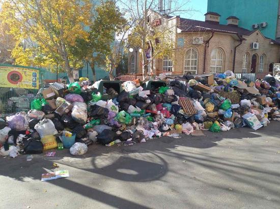 В Оренбурге площадки для мусора вышли из строя