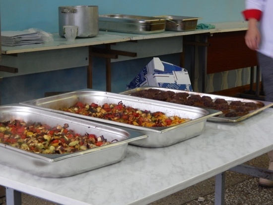 Оренбургские комбинаты школьного питания обратились за помощью к мэру города