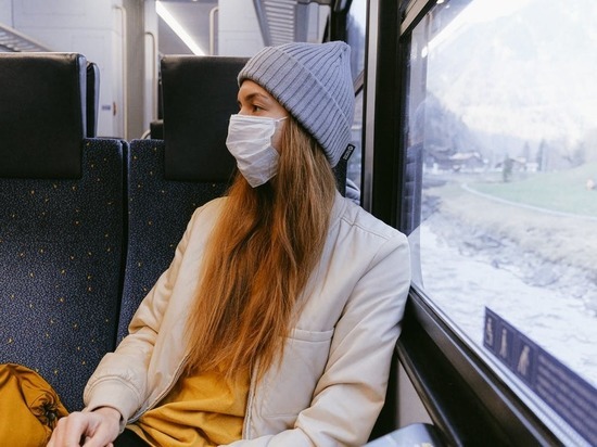 Санитарный врач предостерегла россиян от ношения масок на подбородке