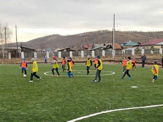 В Туиме построили мини-футбольное поле