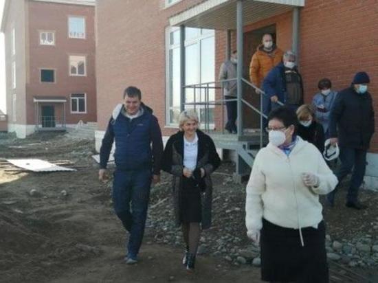 Ирина Войнова рассказала, как идут дела на строительстве социальных объектов в Хакасии