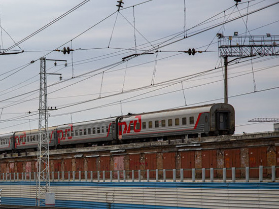 Три пассажирских поезда из Новосибирска отменят из-за коронавируса