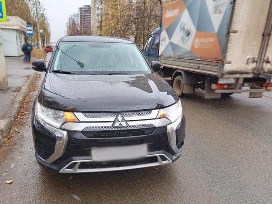 7-летний мальчик попал под колеса автомобиля в Ижевске