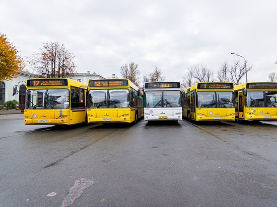 Автобусы более чем 25 маршрутов в Пскове изменят схему движения